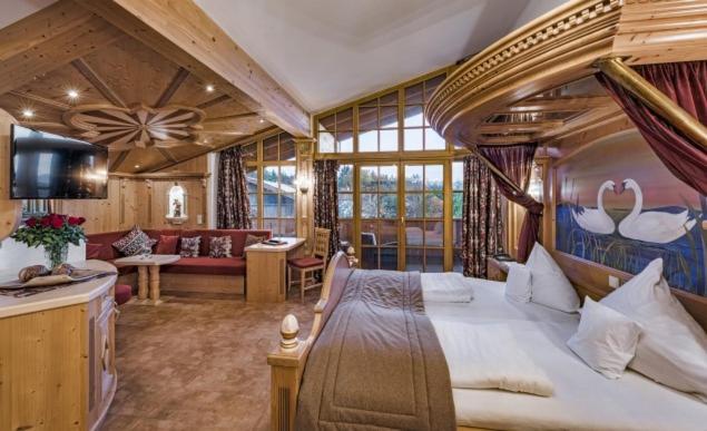 Landgasthaus & Hotel Kurfer Hof Bad Endorf Dış mekan fotoğraf